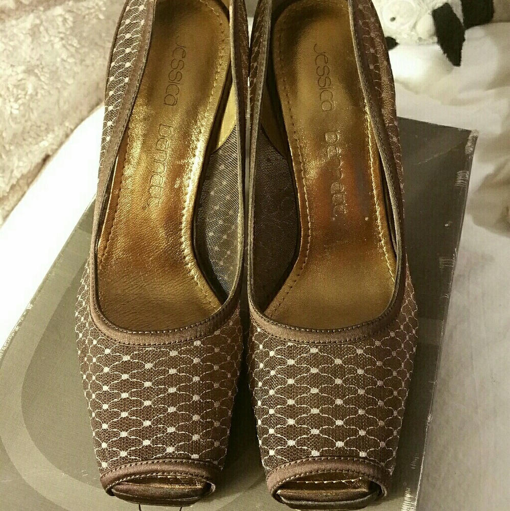 Jessica Bennett Brown Heels